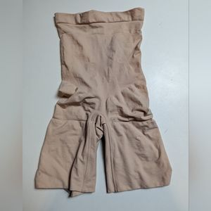Spanx High Rise Mid Thigh Shaper Short Medium